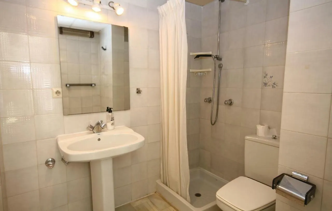 Cozy Apartment In Calahonda With Wifi La Cala De Mijas